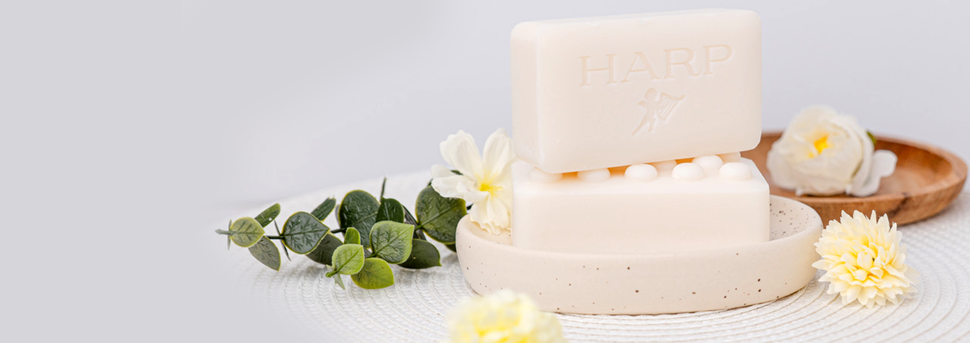 Educational graphic about pH-balanced syndet cleansers and traditional soap